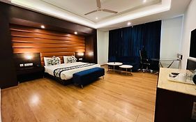 Hotel Myriad Lucknow